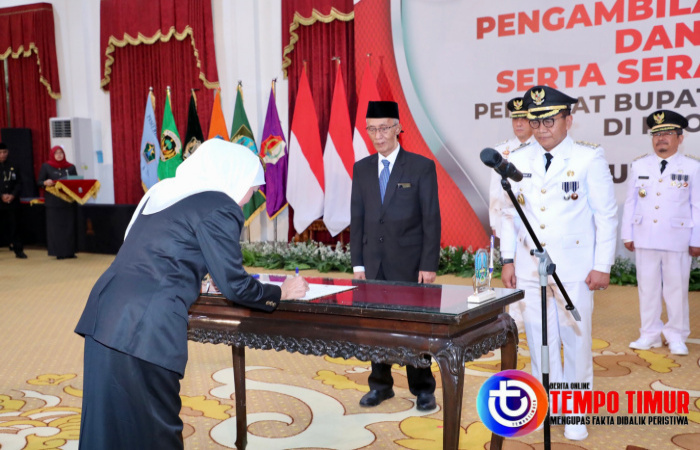 pelantikan penjabat Bupati yang baru di lingkup Pemerintah Provinsi Jawa Timur, Minggu (24/9/2023).