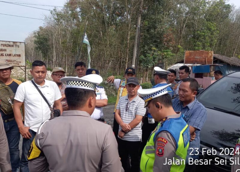 APK Kebun Sei Silau bersama rombongan sambut kedatangan Kasat Lantas Polres Asahan lakukan peninjauan (foto : IST)