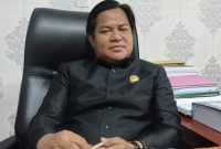 Ketua DPRD Murung Raya, Bebie di ruang kerjanya.